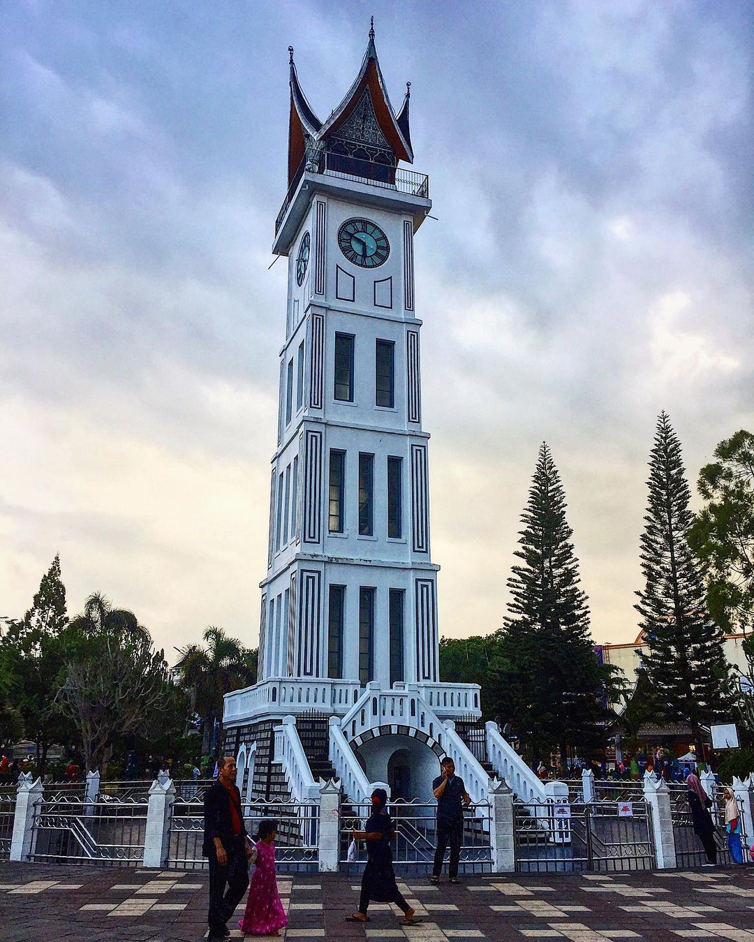 Detail Gambar Kota Bukittinggi Nomer 25