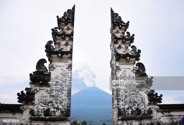 Detail Gambar Kota Indonesia Gambar Gunung Nomer 46