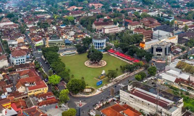 Detail Gambar Kota Magelang Dilihat Dari Atas Udara Nomer 24