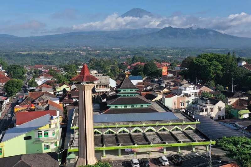 Detail Gambar Kota Magelang Dilihat Dari Atas Udara Nomer 6