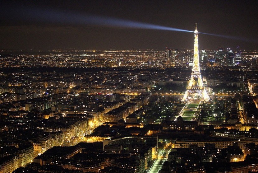 Detail Gambar Kota Paris Di Malam Hari Nomer 3