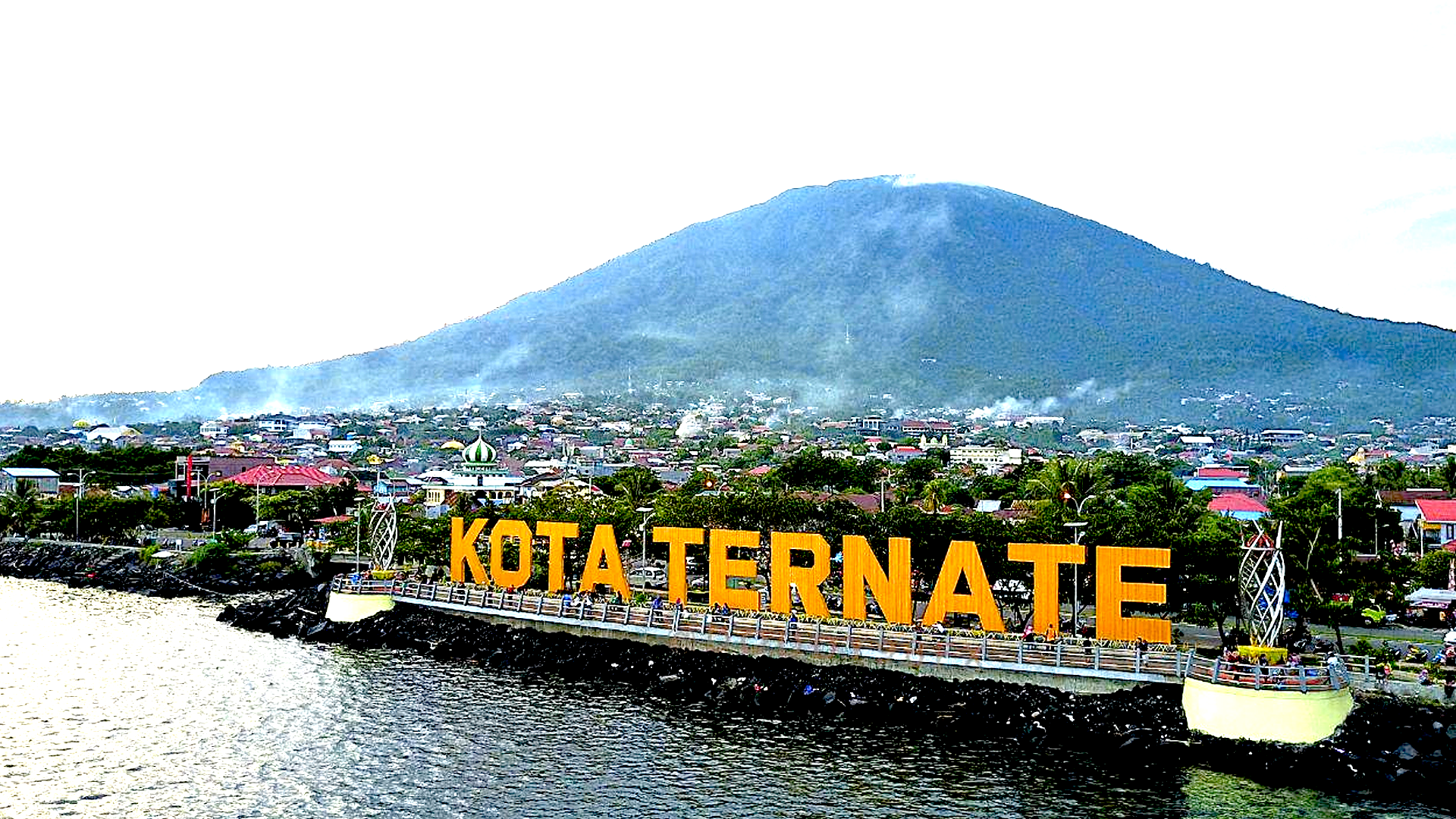 Detail Gambar Kota Ternate Nomer 2