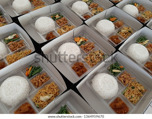 Detail Gambar Kotak Nasi Box Nomer 6