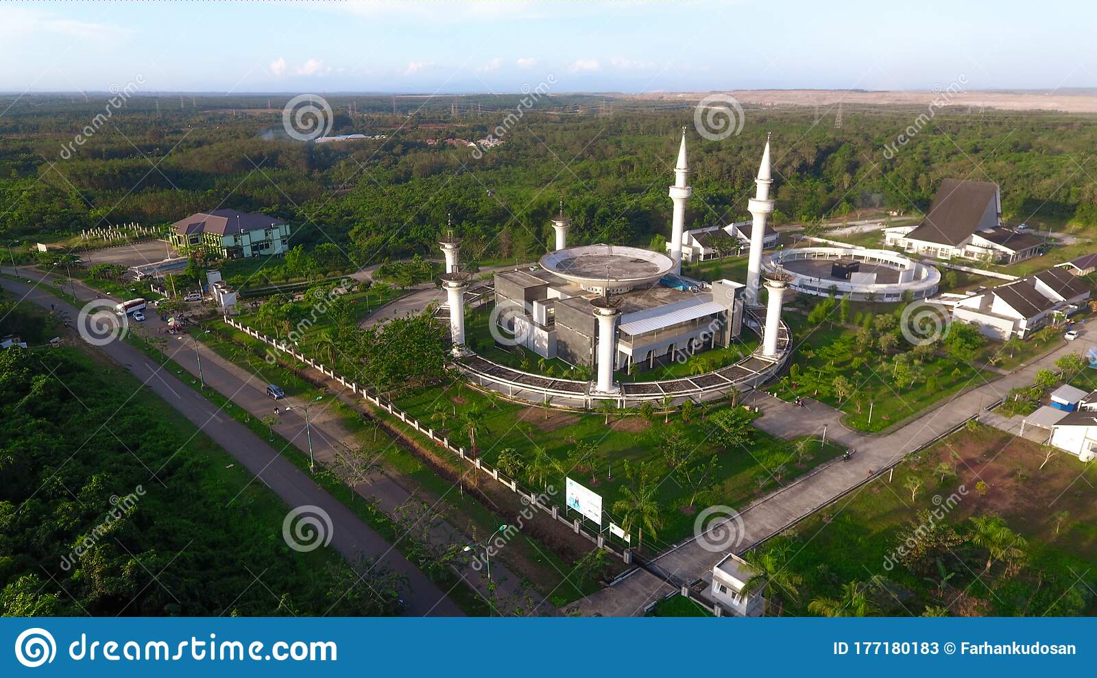 Detail Gambar Kubah Masjid Alabrar Nomer 37