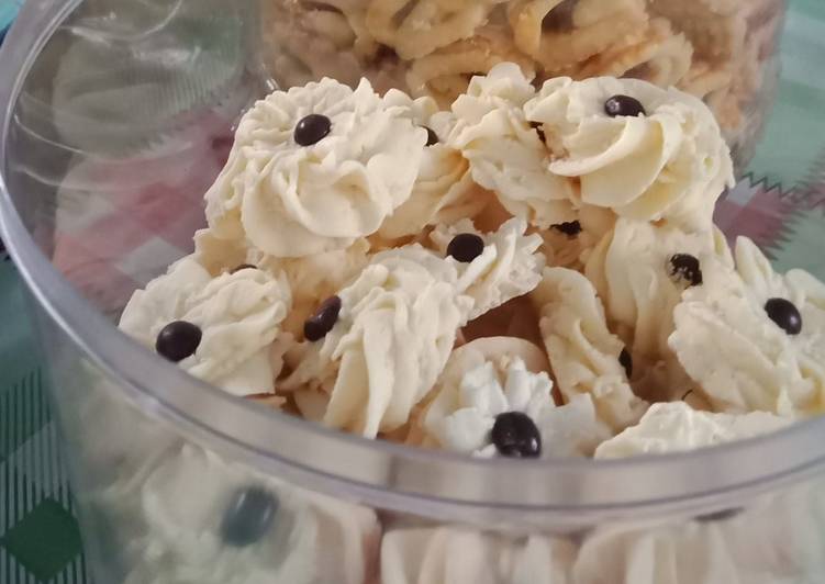 Detail Gambar Kue Bangkit Nomer 33