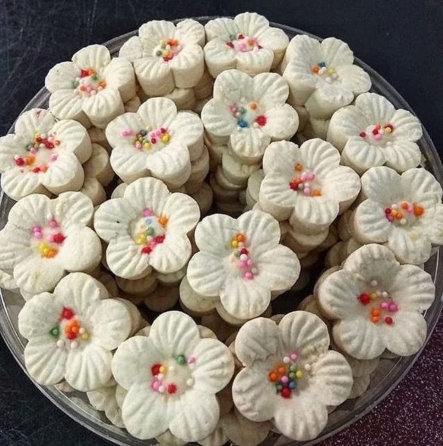 Detail Gambar Kue Bangkit Nomer 8