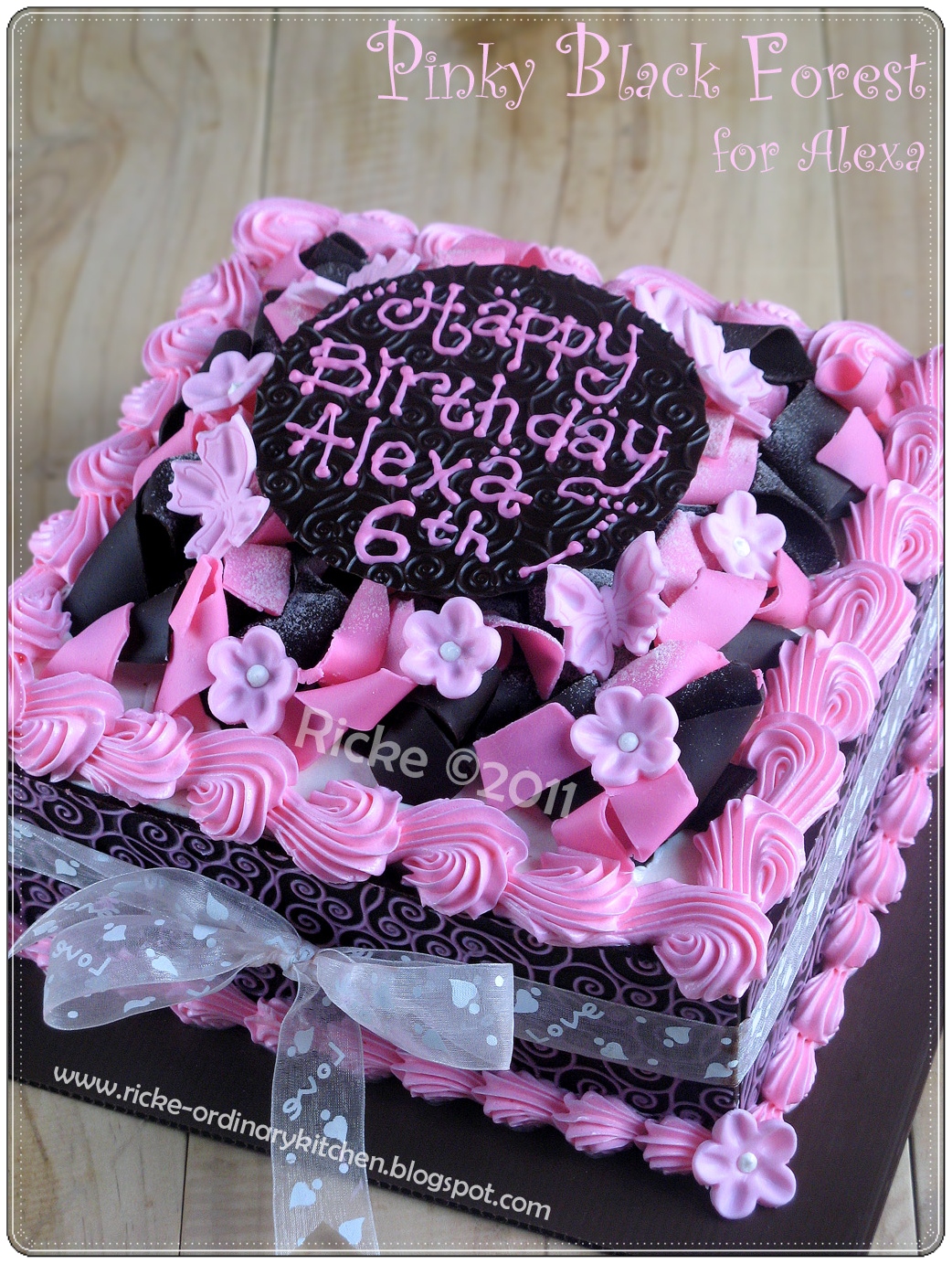 Detail Gambar Kue Black Forest Cantik Nomer 25