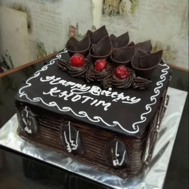 Detail Gambar Kue Black Forest Kotak Nomer 17