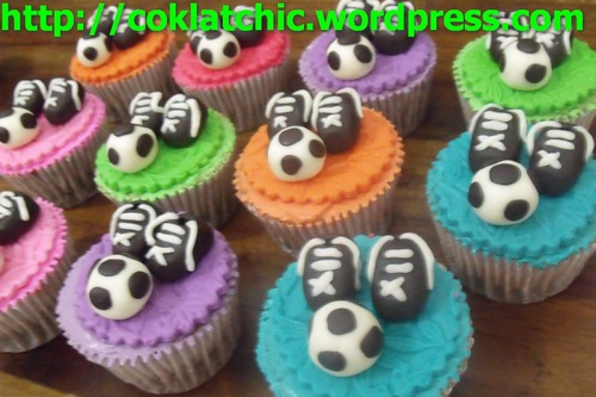 Detail Gambar Kue Cupcake Gambar Bola Nomer 20