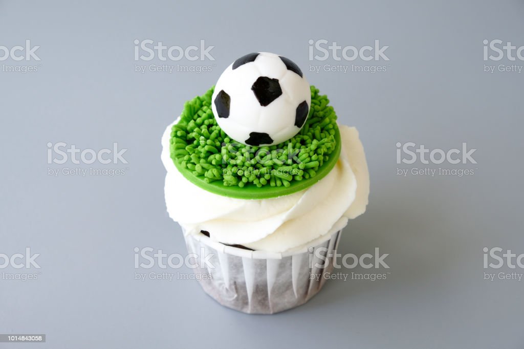 Detail Gambar Kue Cupcake Gambar Bola Nomer 36