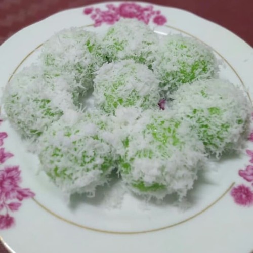 Detail Gambar Kue Klepon Nomer 30