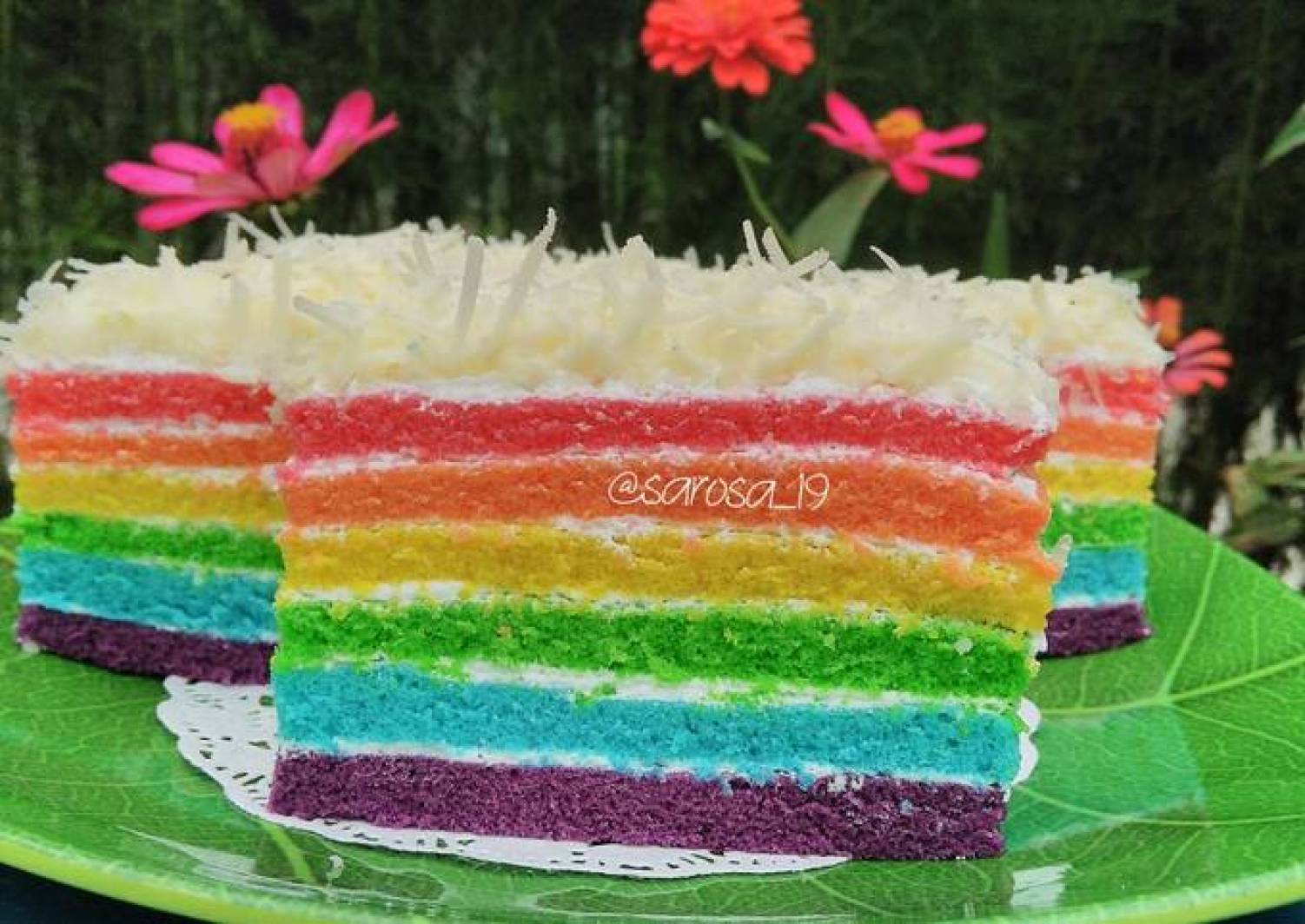 Detail Gambar Kue Pelangi Nomer 14