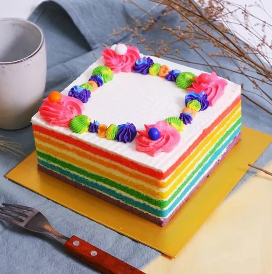 Detail Gambar Kue Rainbow Cake Nomer 27