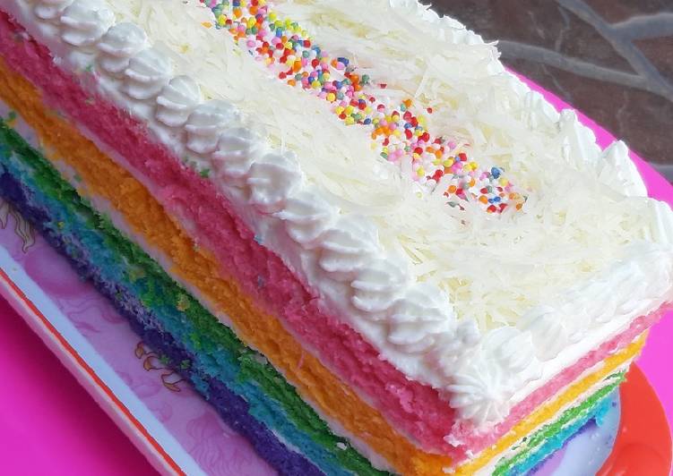 Detail Gambar Kue Rainbow Cake Nomer 4