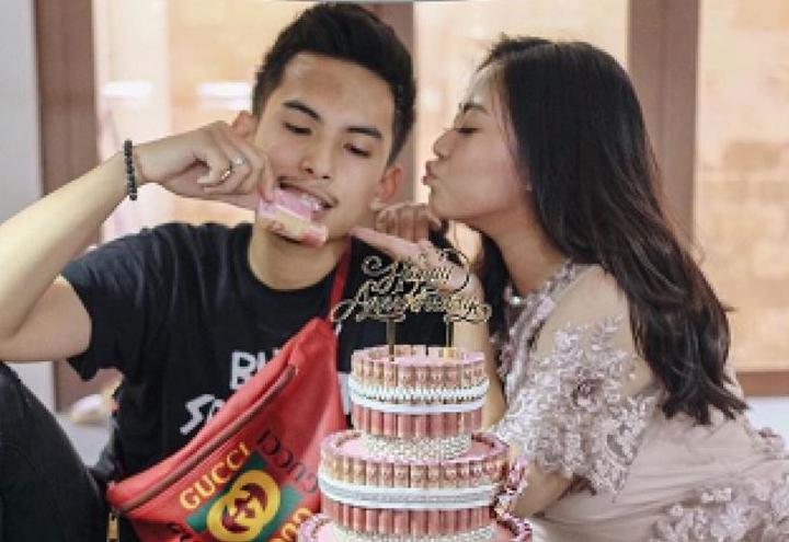 Detail Gambar Kue Tart Anniversary Pernikahan Nomer 32