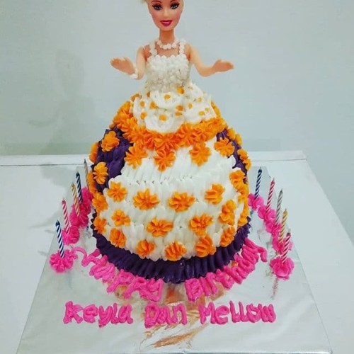 Detail Gambar Kue Tart Barbie Nomer 52