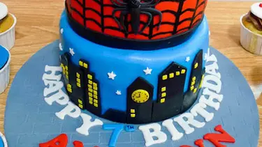 Detail Gambar Kue Tart Karakter Spiderman Nomer 36