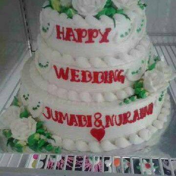 Detail Gambar Kue Tart Pengantin Nomer 18