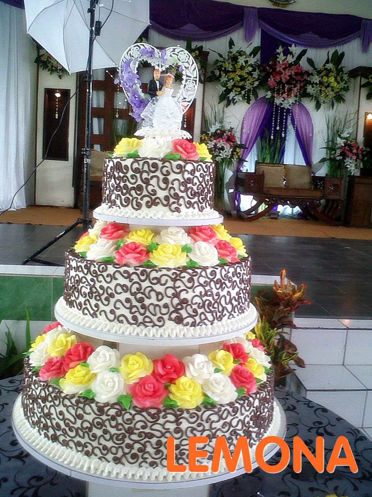 Detail Gambar Kue Tart Pengantin Nomer 50