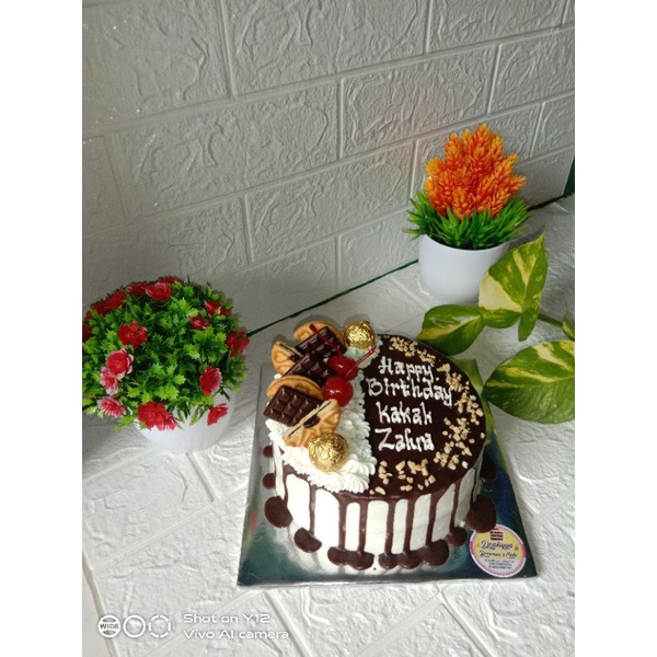 Detail Gambar Kue Tart Siram Coklat Nomer 43