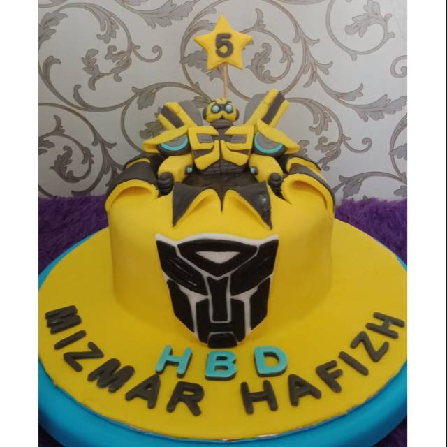 Detail Gambar Kue Tart Transformers Nomer 15