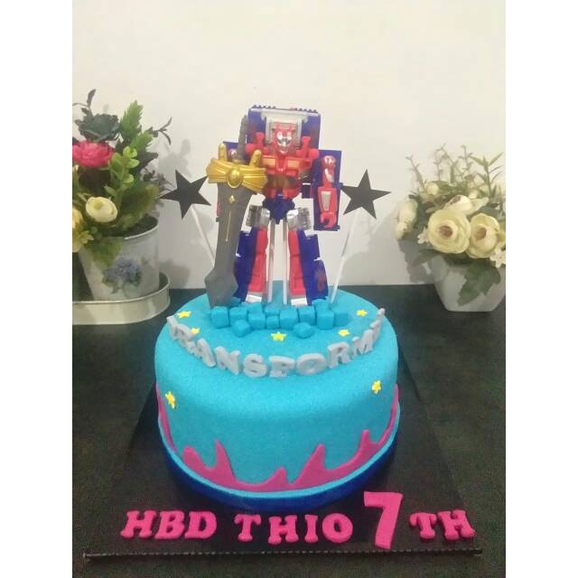 Detail Gambar Kue Tart Transformers Nomer 54