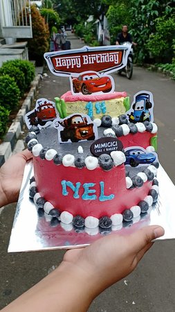 Detail Gambar Kue Ulang Tahun Anak Laki Nomer 29