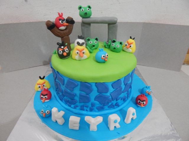 Detail Gambar Kue Ulang Tahun Angry Bird Nomer 25