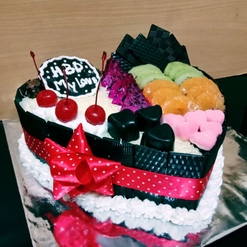 Detail Gambar Kue Ulang Tahun Bentuk Love Nomer 52