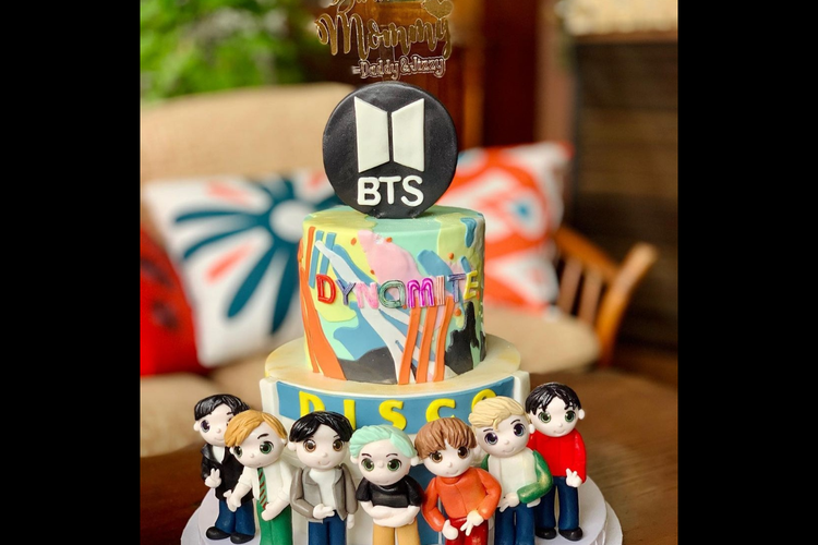 Detail Gambar Kue Ulang Tahun Bts Nomer 34