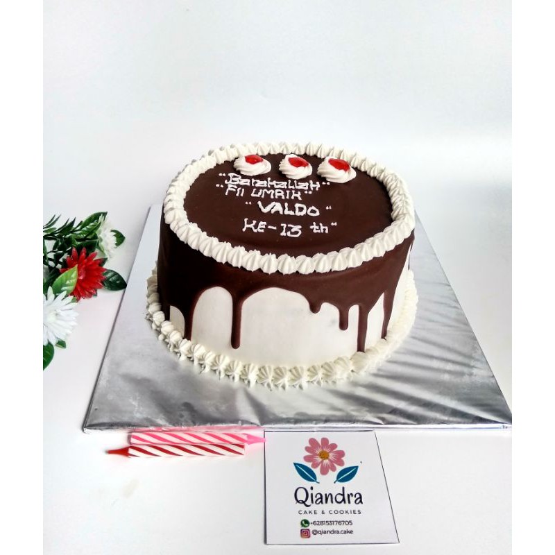 Detail Gambar Kue Ulang Tahun Coklat Nomer 51