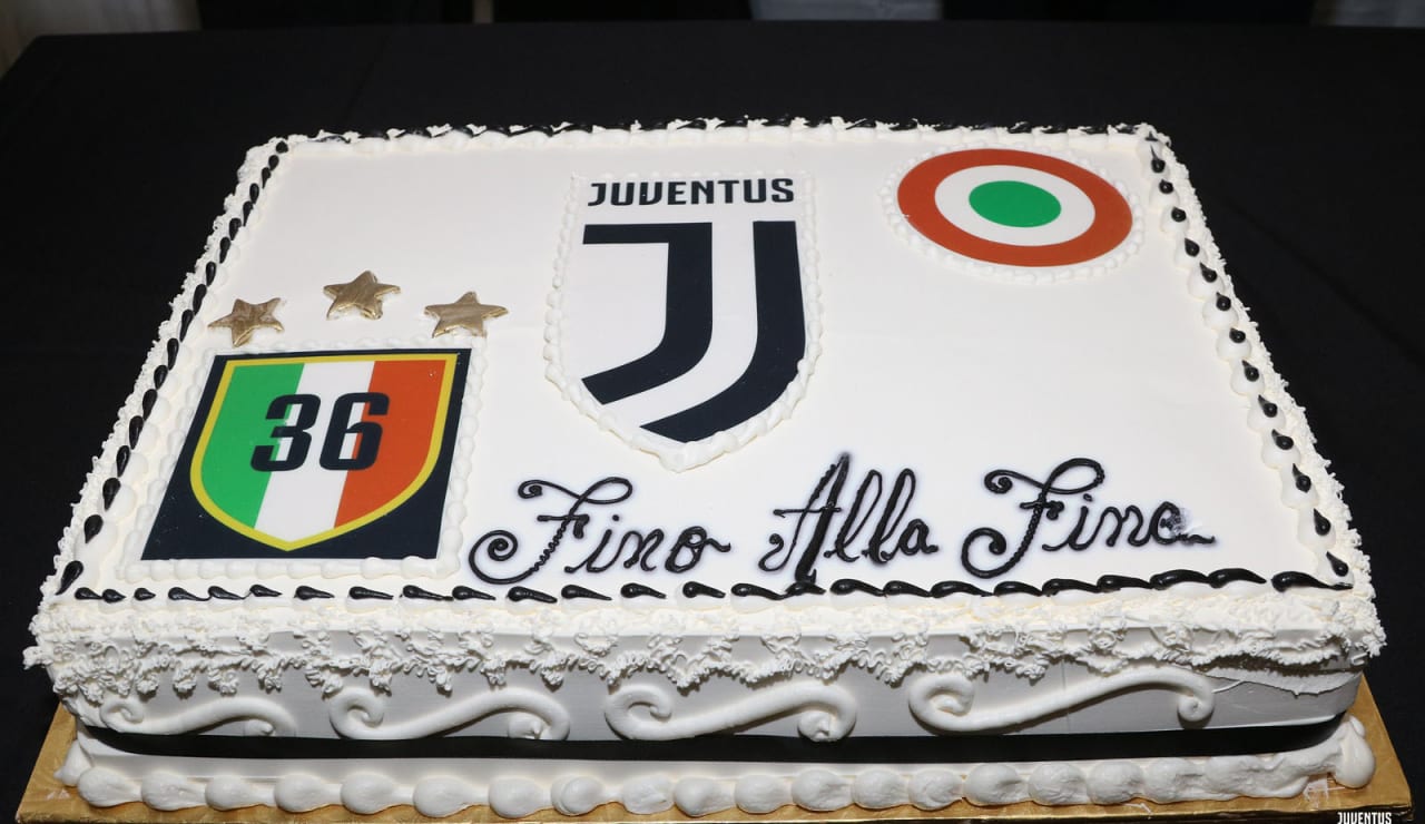 Detail Gambar Kue Ulang Tahun Juventus Nomer 38