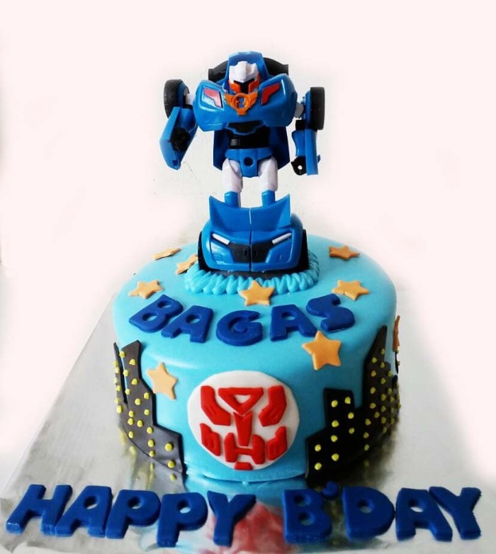 Detail Gambar Kue Ulang Tahun Karakter Robot Nomer 15