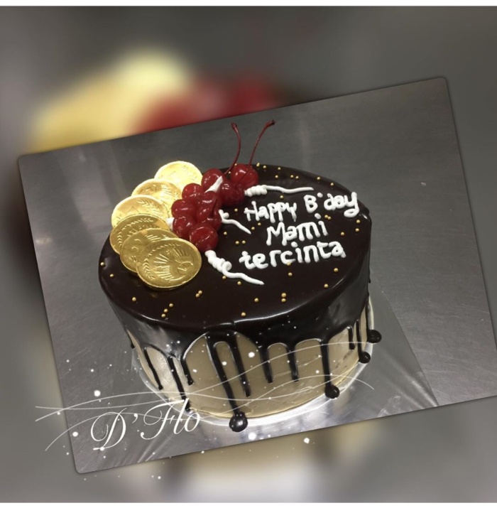 Detail Gambar Kue Ulang Tahun Ke 18 Nomer 17