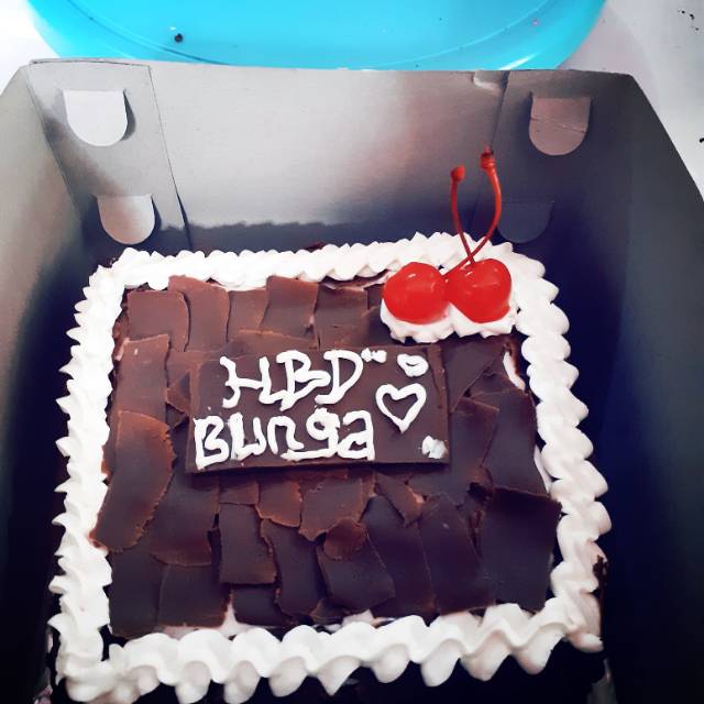 Detail Gambar Kue Ulang Tahun Ke 18 Nomer 6