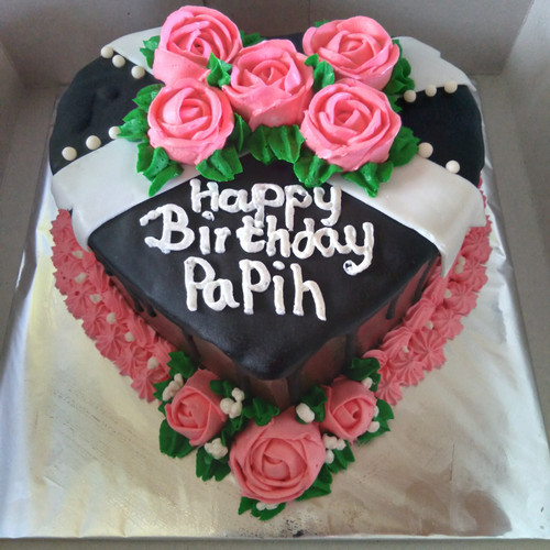 Detail Gambar Kue Ulang Tahun Love Nomer 19