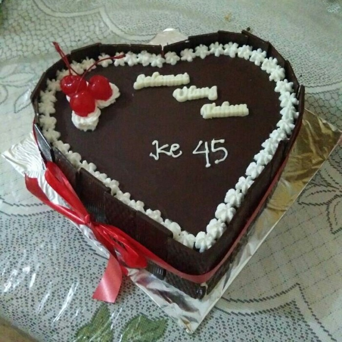 Detail Gambar Kue Ulang Tahun Love Nomer 8