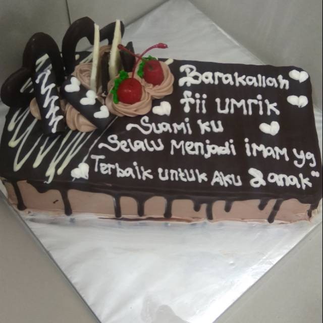 Detail Gambar Kue Ulang Tahun Suami Nomer 18