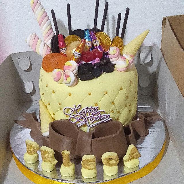 Detail Gambar Kue Ulang Tahun Wanita Dewasa Nomer 21