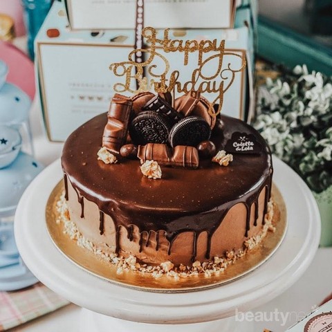 Detail Gambar Kue Ulang Tahun Yang Bagus Nomer 29