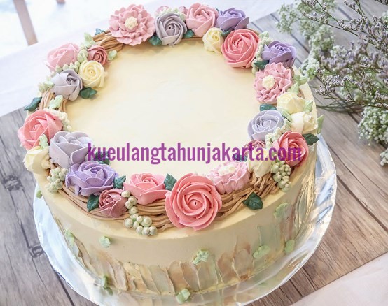 Detail Gambar Kue Ulang Tahun Yang Mewah Nomer 26