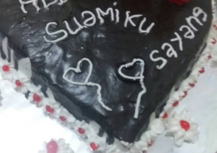 Detail Gambar Kue Ulang Tahun Yang Sederhana Nomer 48