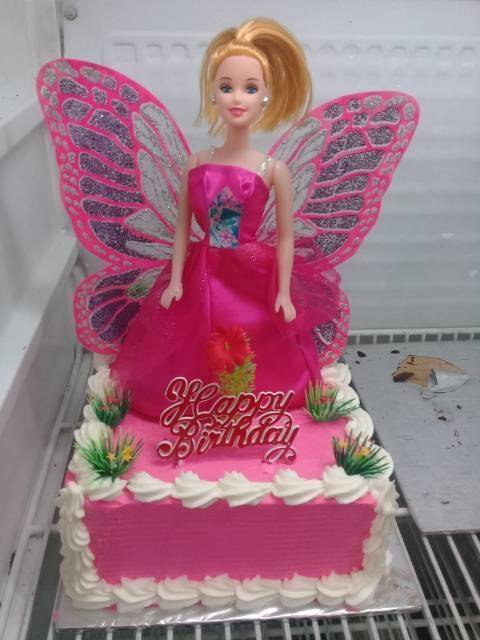 Detail Gambar Kue Ultah Barbie Nomer 27