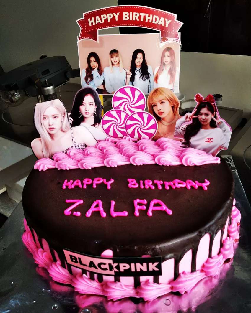 Detail Gambar Kue Ultah Blackpink Nomer 29