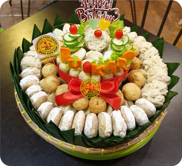 Detail Gambar Kue Ultah Dari Pempek Nomer 39