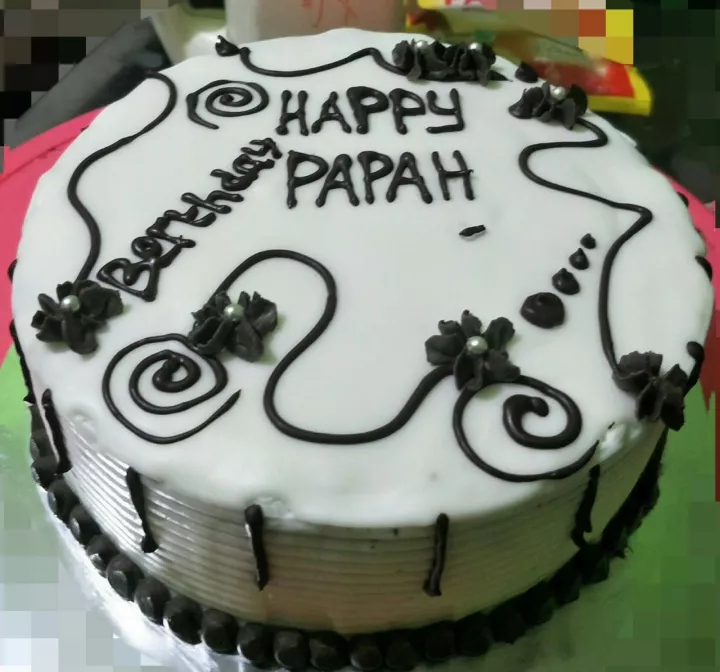 Detail Gambar Kue Ultah Hitam Putih Nomer 9