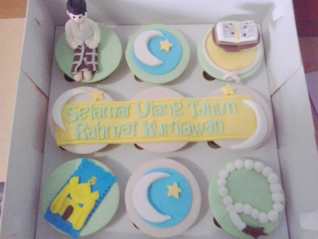 Detail Gambar Kue Ultah Islami Nomer 19