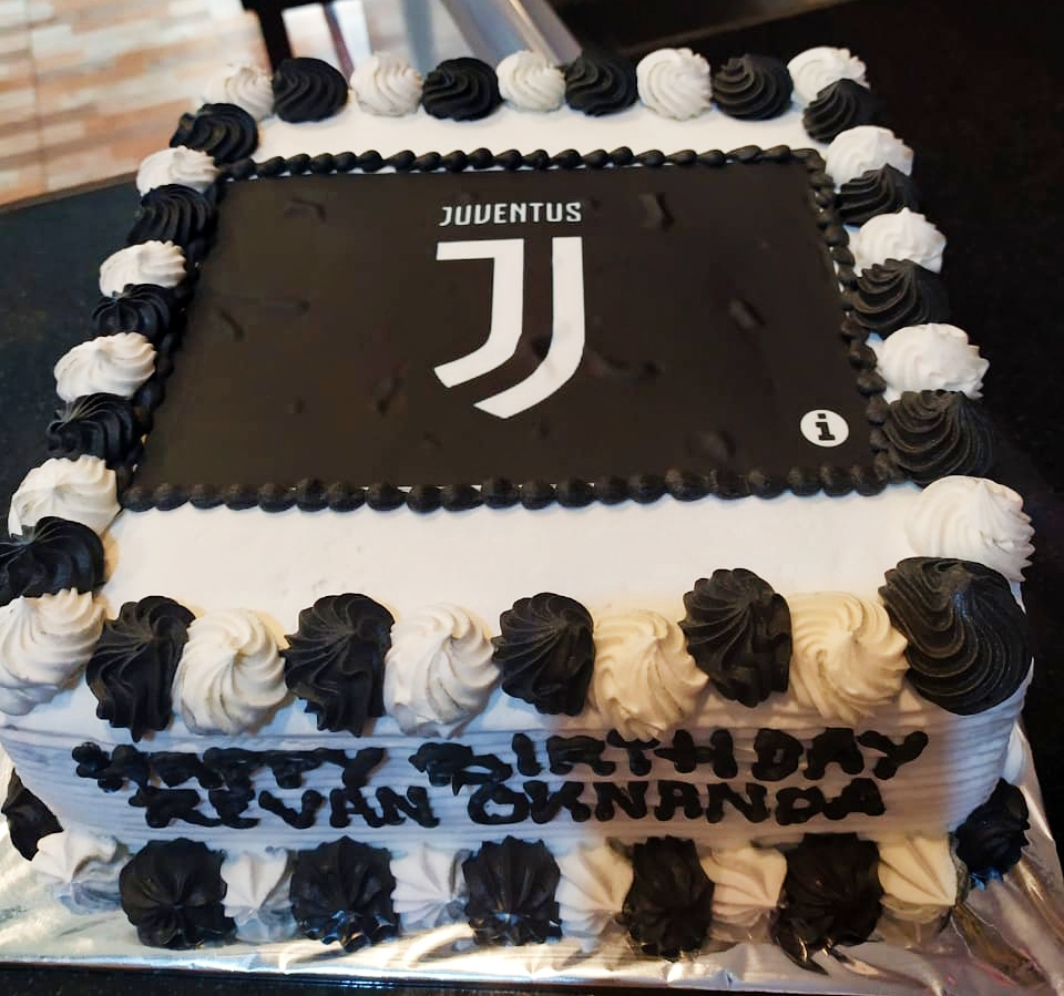 Detail Gambar Kue Ultah Kotak Nomer 52