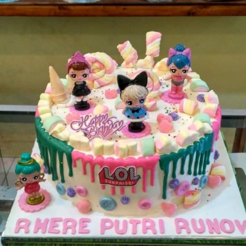 Detail Gambar Kue Ultah Lol Nomer 46