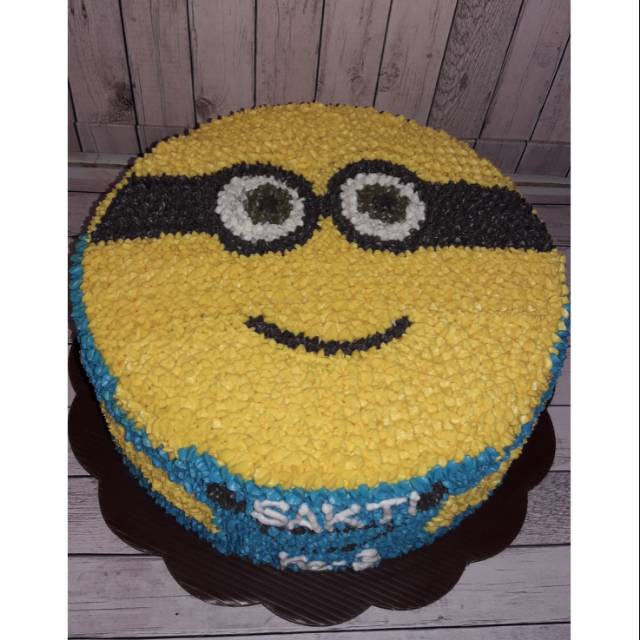 Detail Gambar Kue Ultah Minion Nomer 6